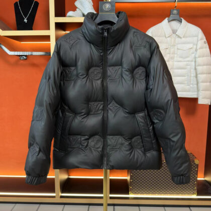 【LOUIS VUITTON】超人気 ダウンジャケット【全国送料無料】【即日出荷】