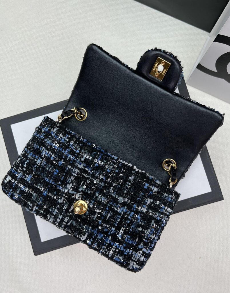 Chanel MINI CLASSIC FLAP BAG 1116 - 画像 (14)