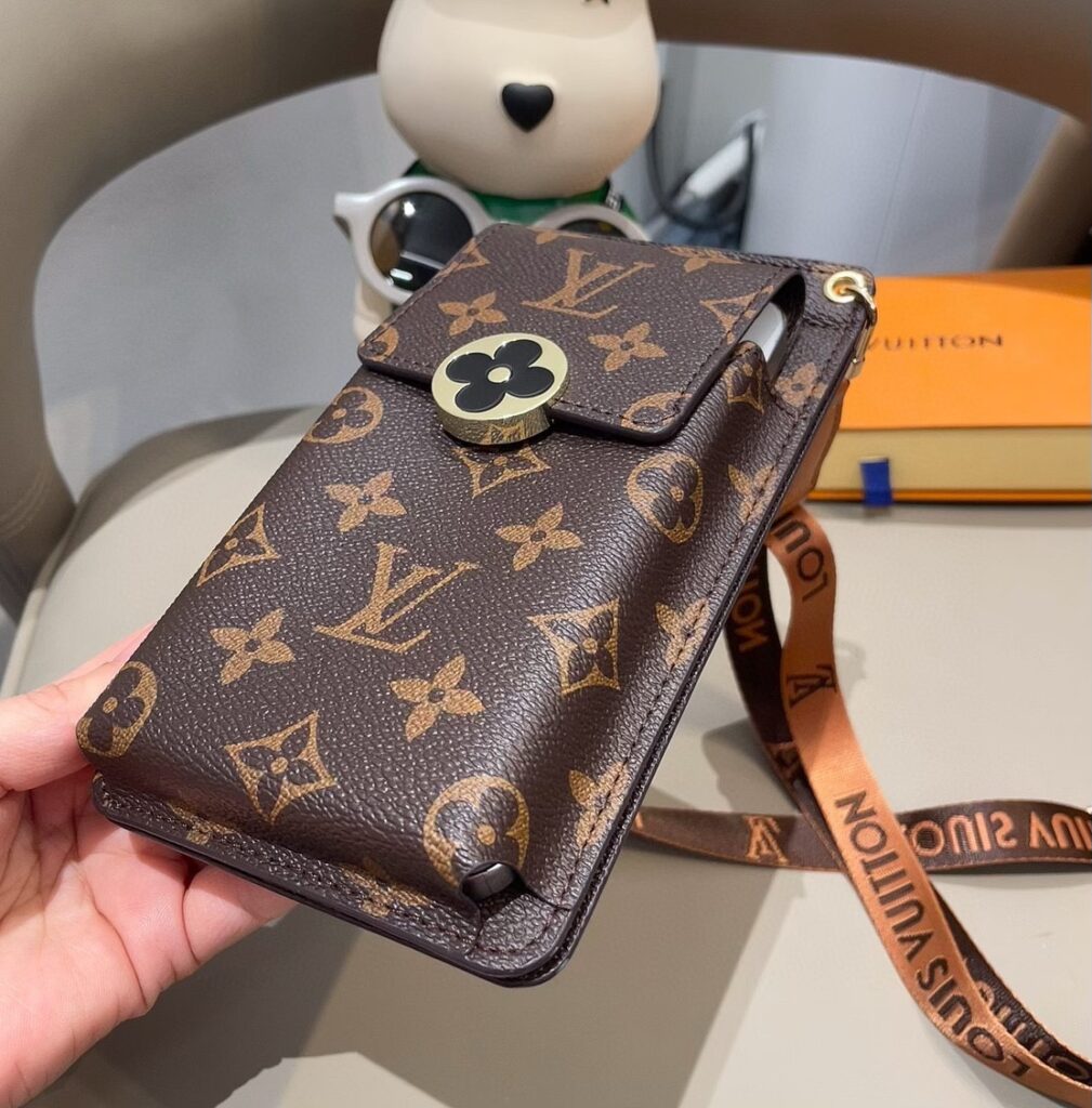 LV LOUIS VUITTON携帯電話ケース12 SS102492 - 画像 (3)