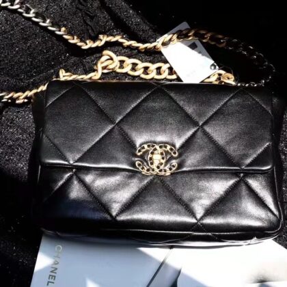 CHANEL 19 LARGE HANDBAG AS1161B0485294305