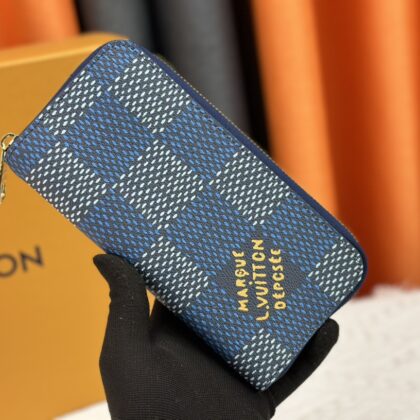 LV Louis Vuitton 新作財布です 68 zm 95523