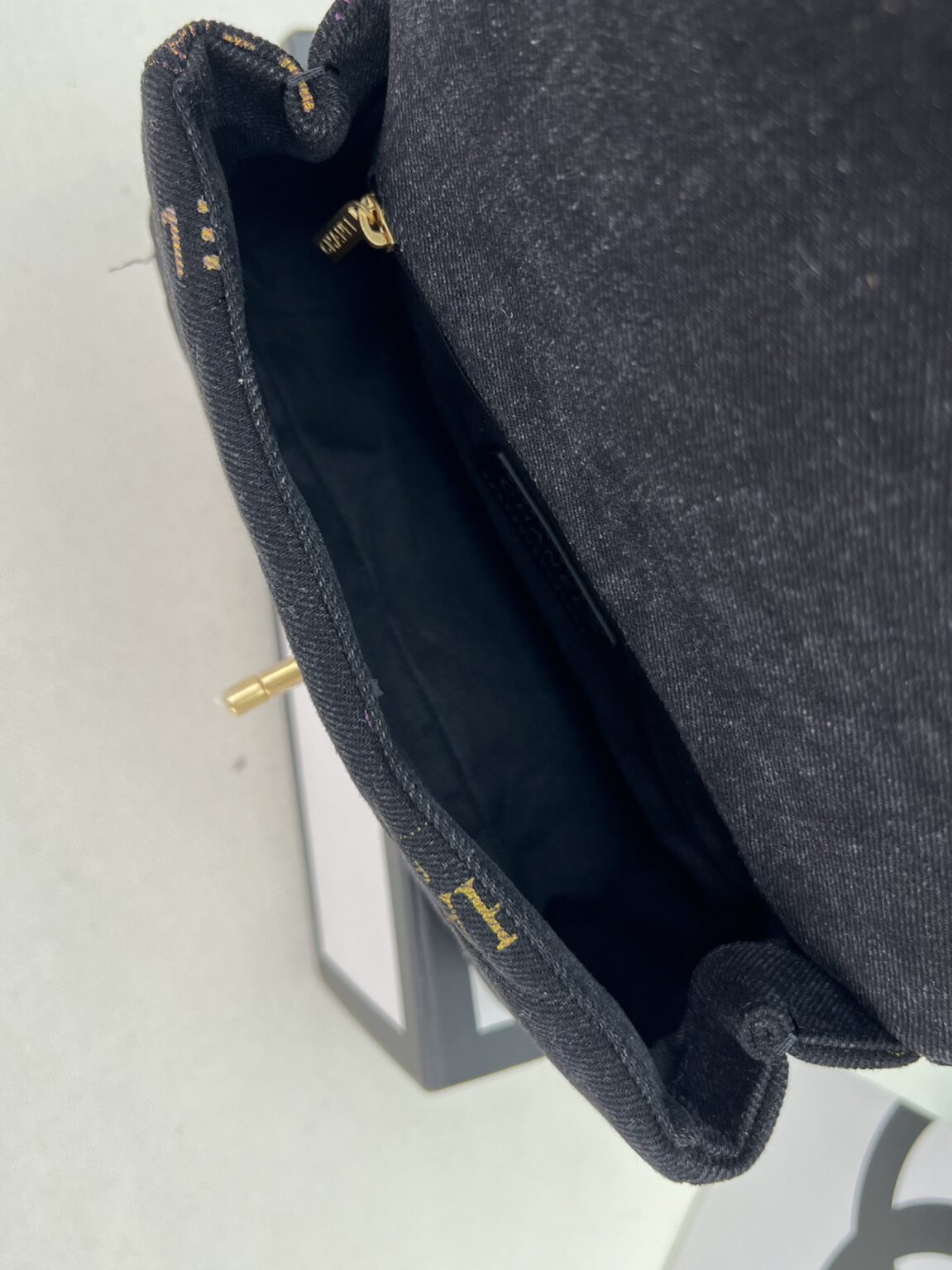CHANEL FLAP BAG AS3134 - 画像 (5)