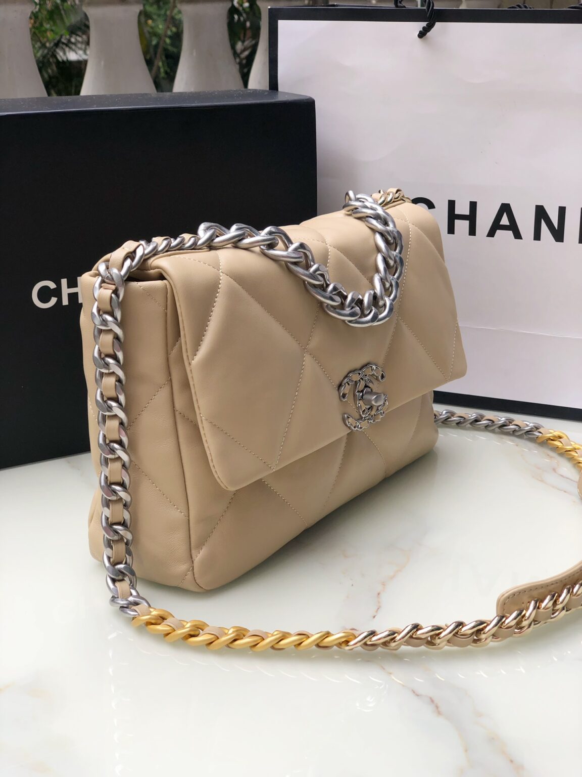 Chanel 19 medium 1161 - 画像 (2)