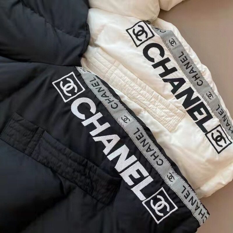 【CHANEL】新作数量限定予行販売モンクレールダウンジャケット - 画像 (4)
