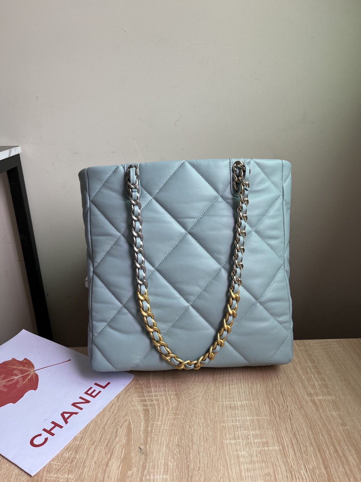 CHANEL 19 SHOPPING BAG 3519 - 画像 (2)