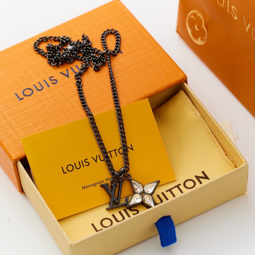 LOUIS VUITTON（ルイヴィトン）STAR BLOSSOM ネックレス - 画像 (3)
