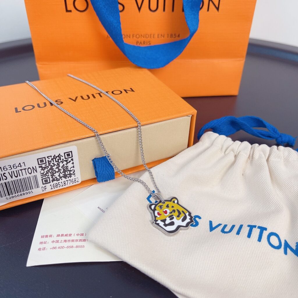 Louis Vuitton（ルイヴィトン）ペンダント・LVタイガー MP3231 - 画像 (4)