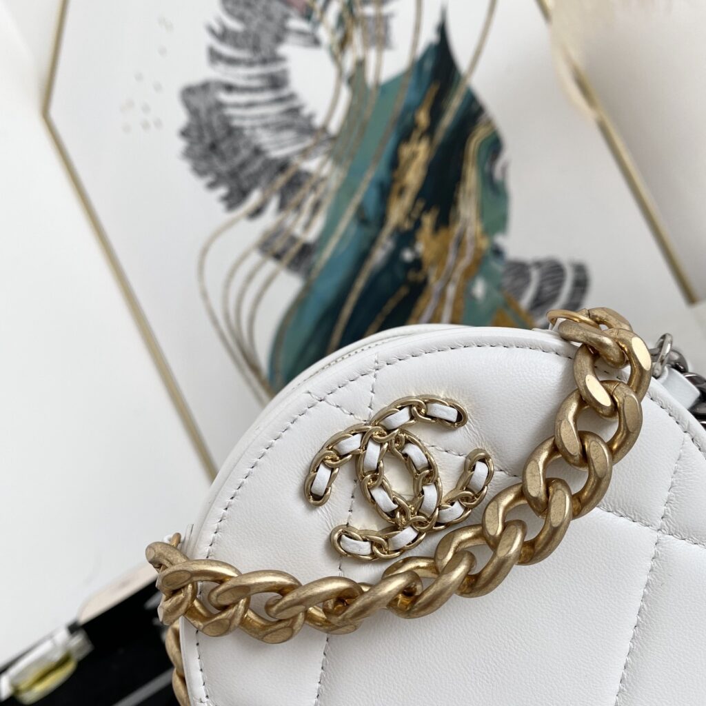 CHANEL 19 CLUTCH WITH CHAIN 0945 - 画像 (2)