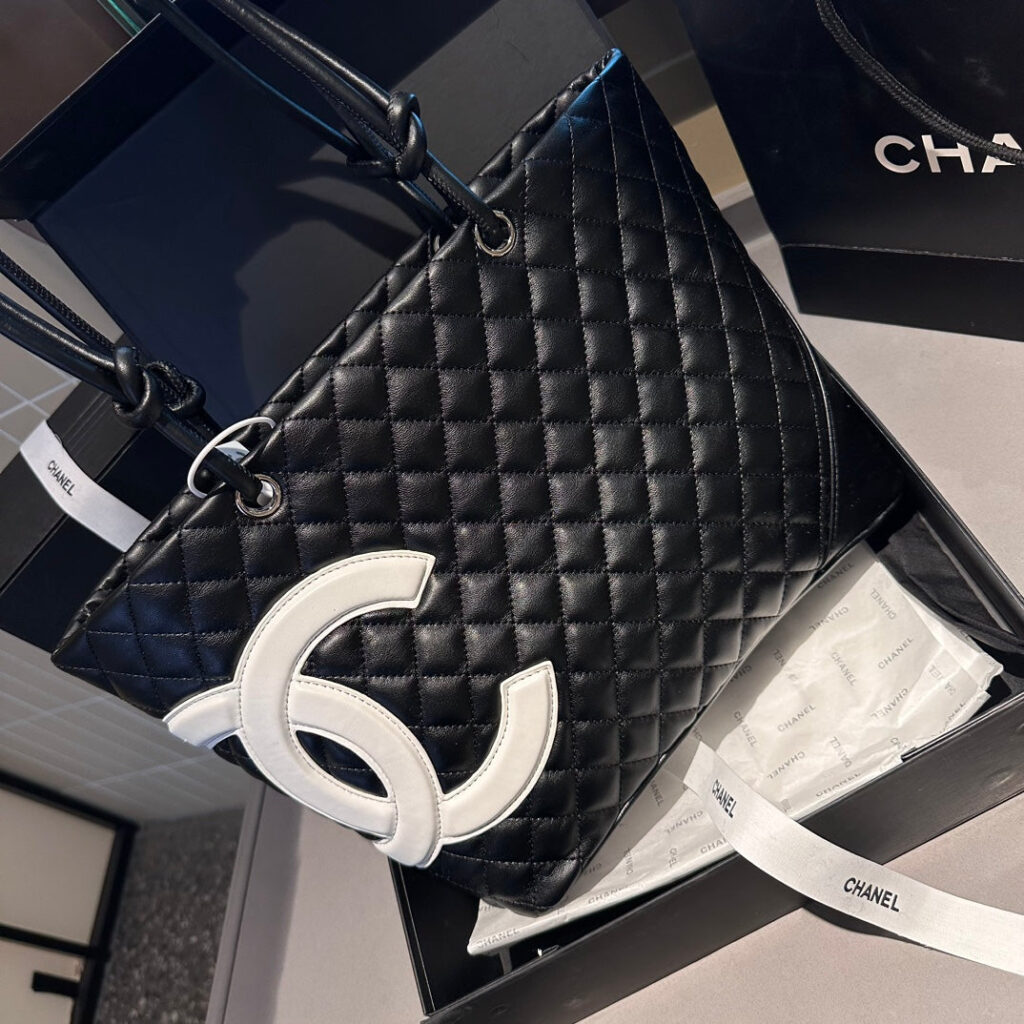 【トレンドのバイカラー♪】CHANEL シャネル ショルダーバッグ - 画像 (8)