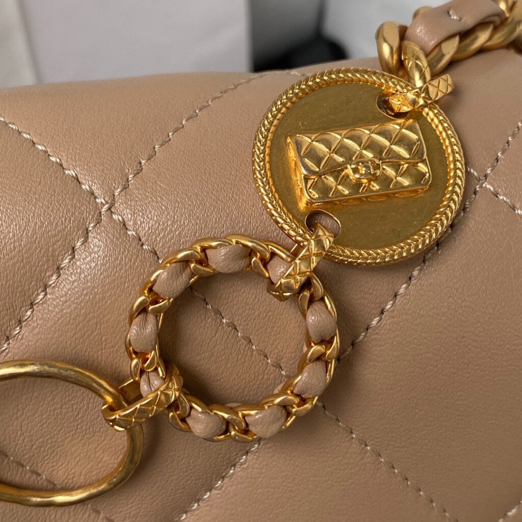 Chanel 23B AS4247 CF BAG - 画像 (4)