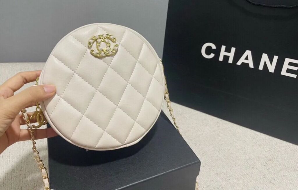 CHANEL ラウンドケーキ - 画像 (2)