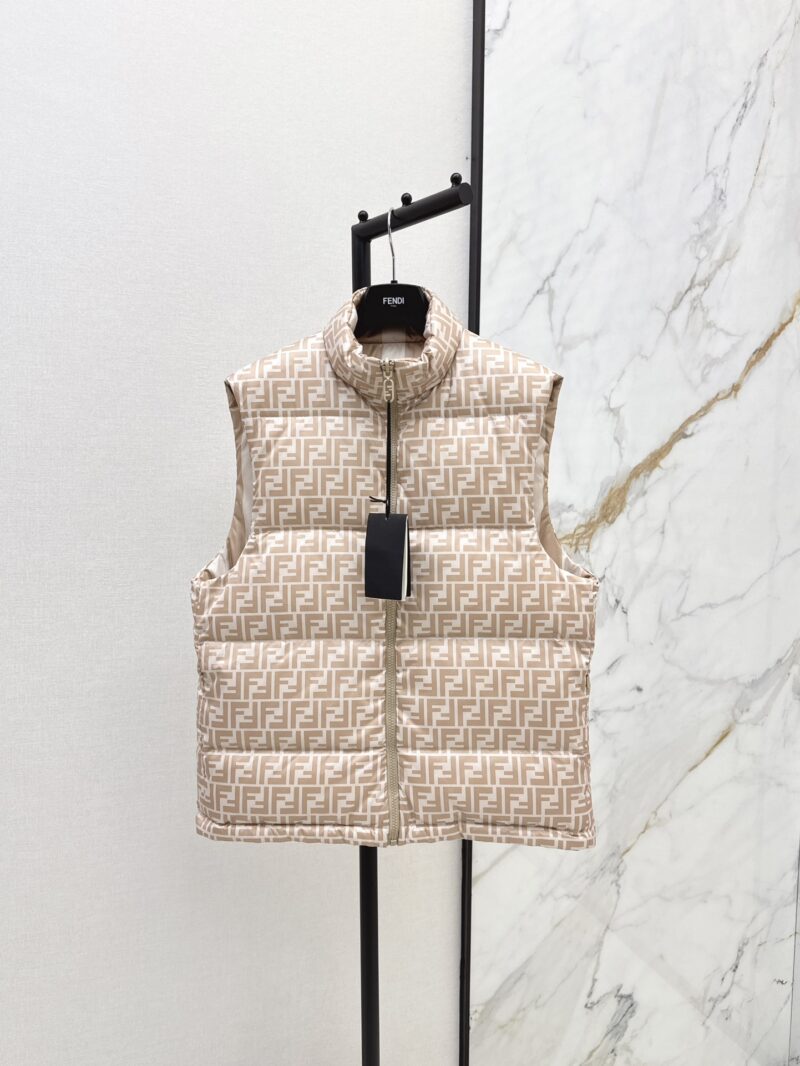 FENDI ダウンベスト SS96781 - 画像 (6)