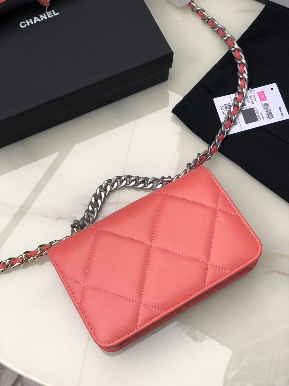 CHANEL 19 WALLET ON CHAIN 0957 - 画像 (2)
