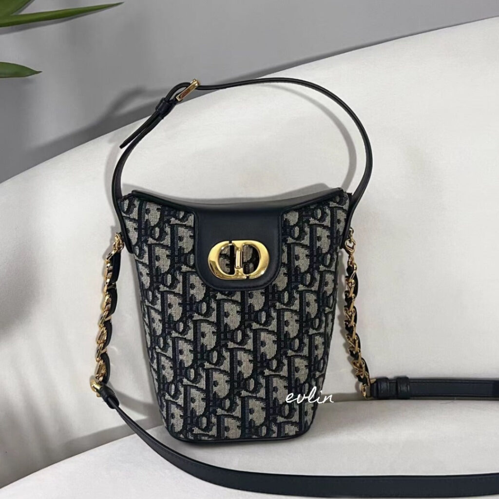 【大ヒットの予感】30 MONTAIGNE DIOR AMBERミニ バケットバッグ S2319UTZQ_M928 - 画像 (4)