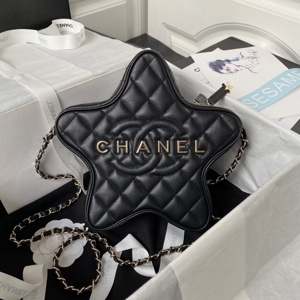 CHANEL 2024 Cruise CHANEL ☆STAR HANDBAG ☆AS4579 - 画像 (14)