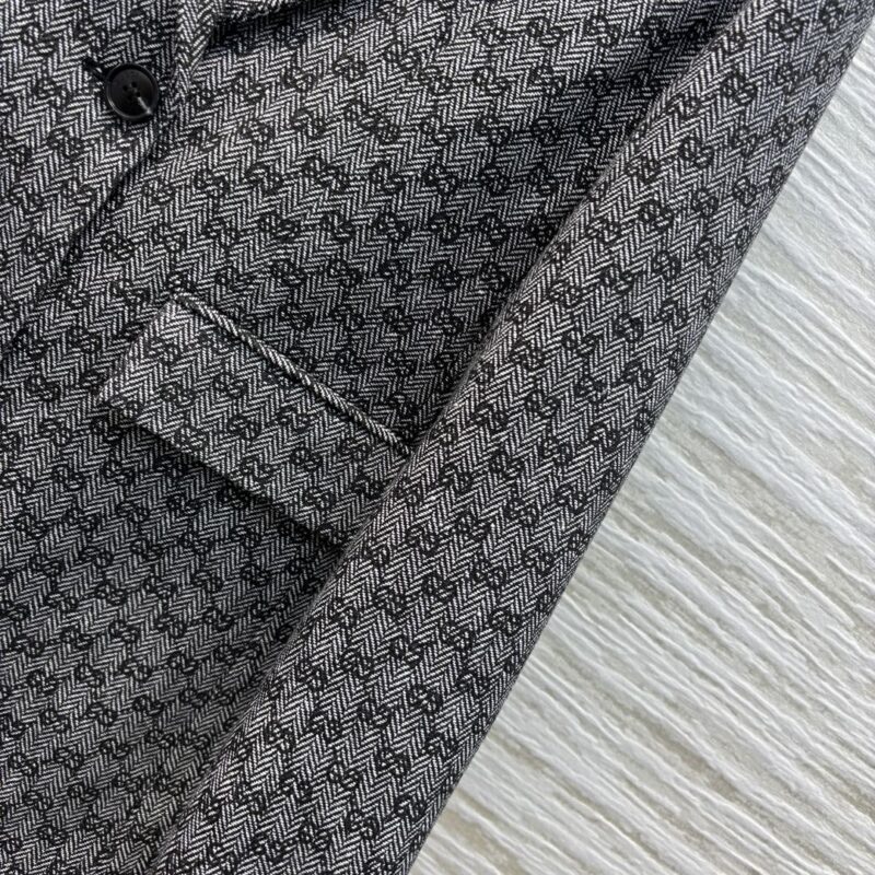 GUCCI背広のコート SS96786 - 画像 (8)