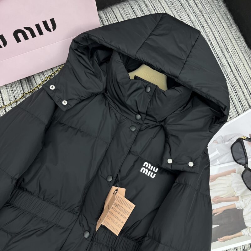 MIUMIU ダウンジャケット SS96785 - 画像 (3)