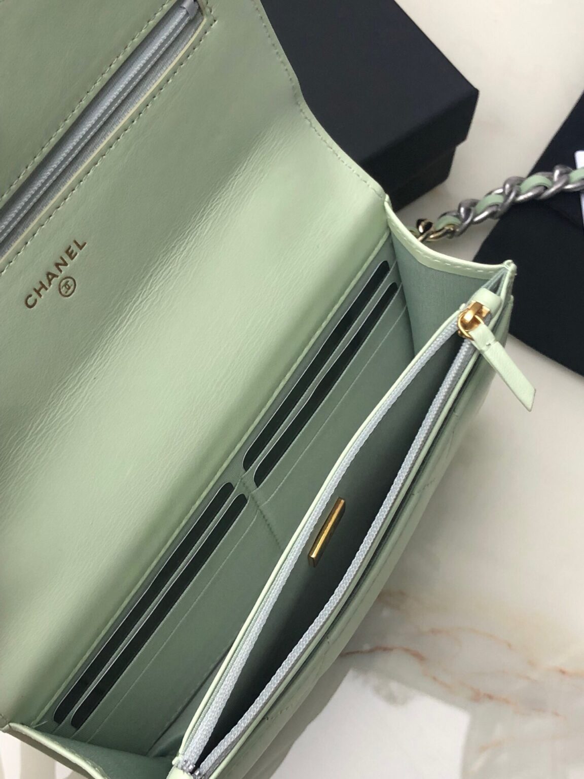 CHANEL 19 WALLET ON CHAIN 0957 - 画像 (4)