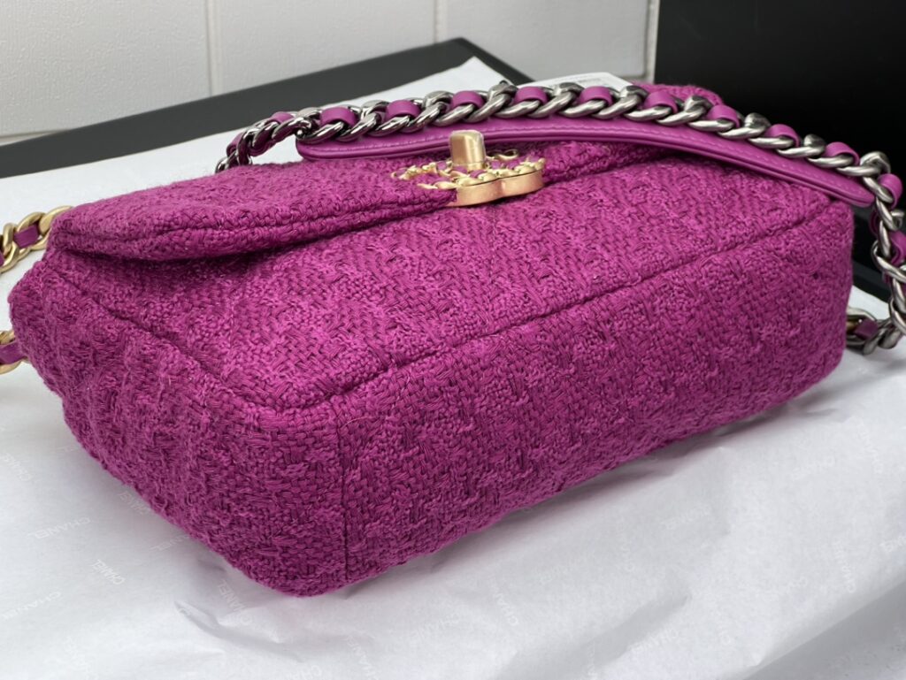 CHANEL 19 HANDBAG AS1161 - 画像 (15)