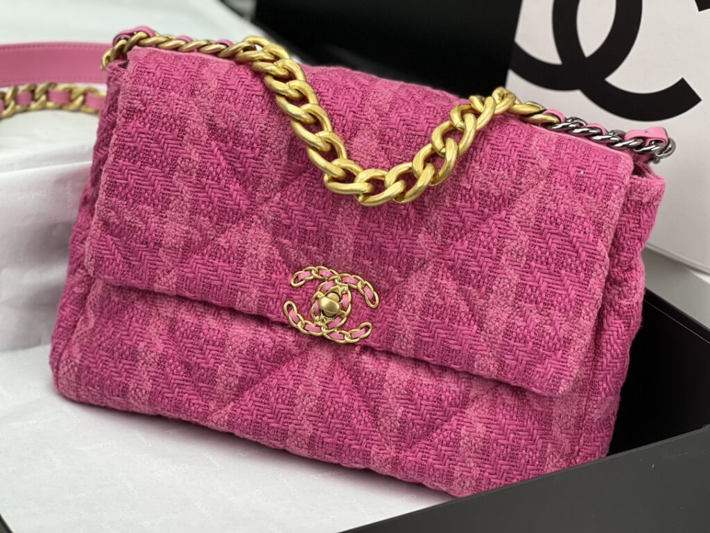 CHANEL 19 LARGE HANDBAG AS1161 - 画像 (2)