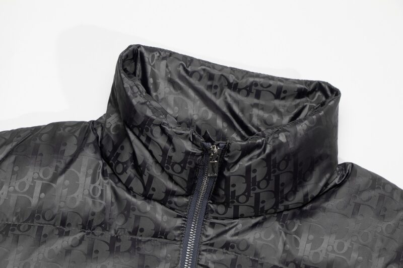 【DIOR】超人気 ダウンジャケット【全国送料無料】【即日出荷】 - 画像 (4)