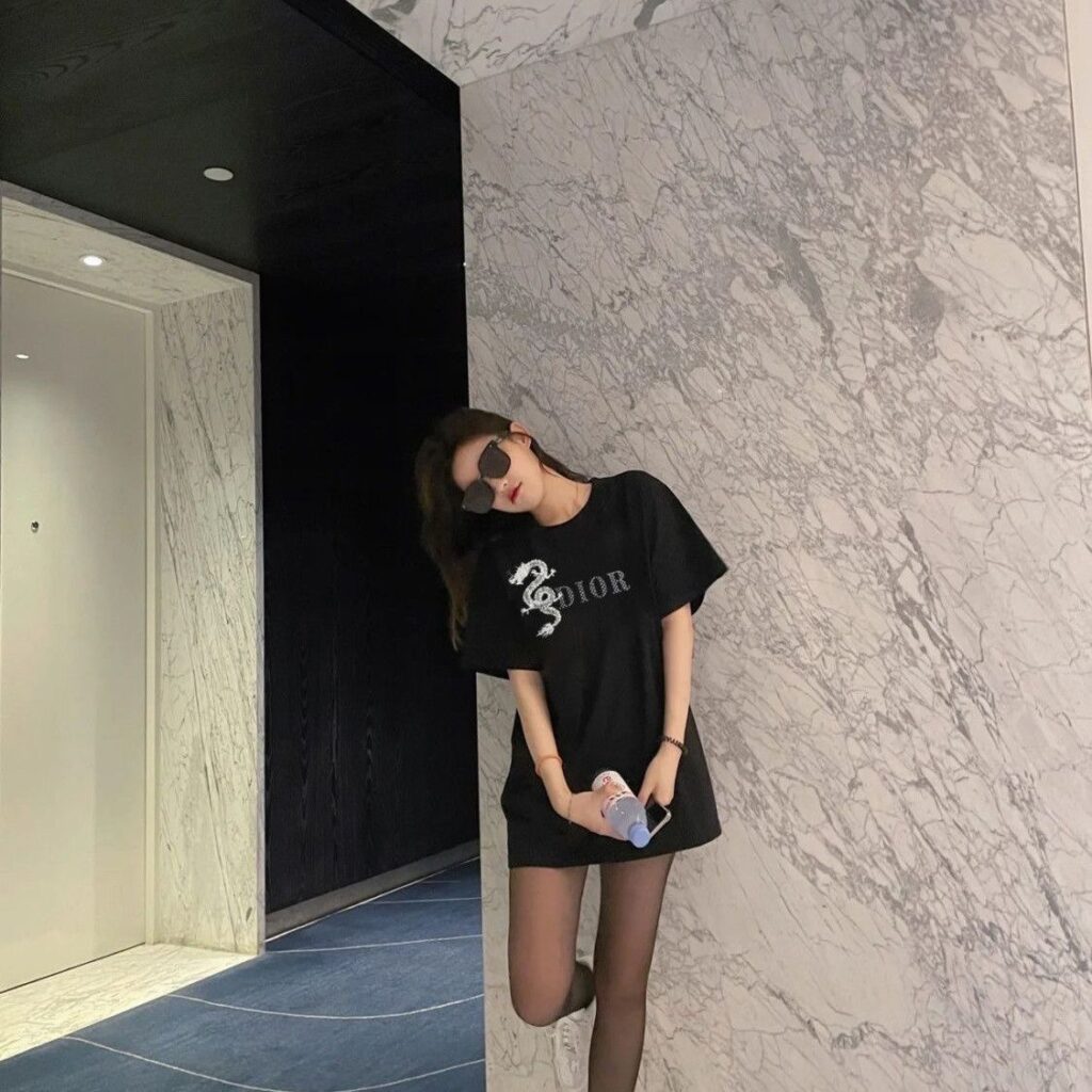 【 DIOR 公式旗艦店】ディオール Tシャツ ご好評に付き再入荷！ - 画像 (7)