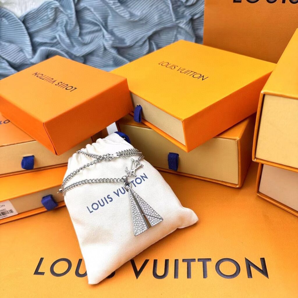 LOUIS VUITTON（ルイヴィトン）PAPERPLANE ネックレス - 画像 (11)