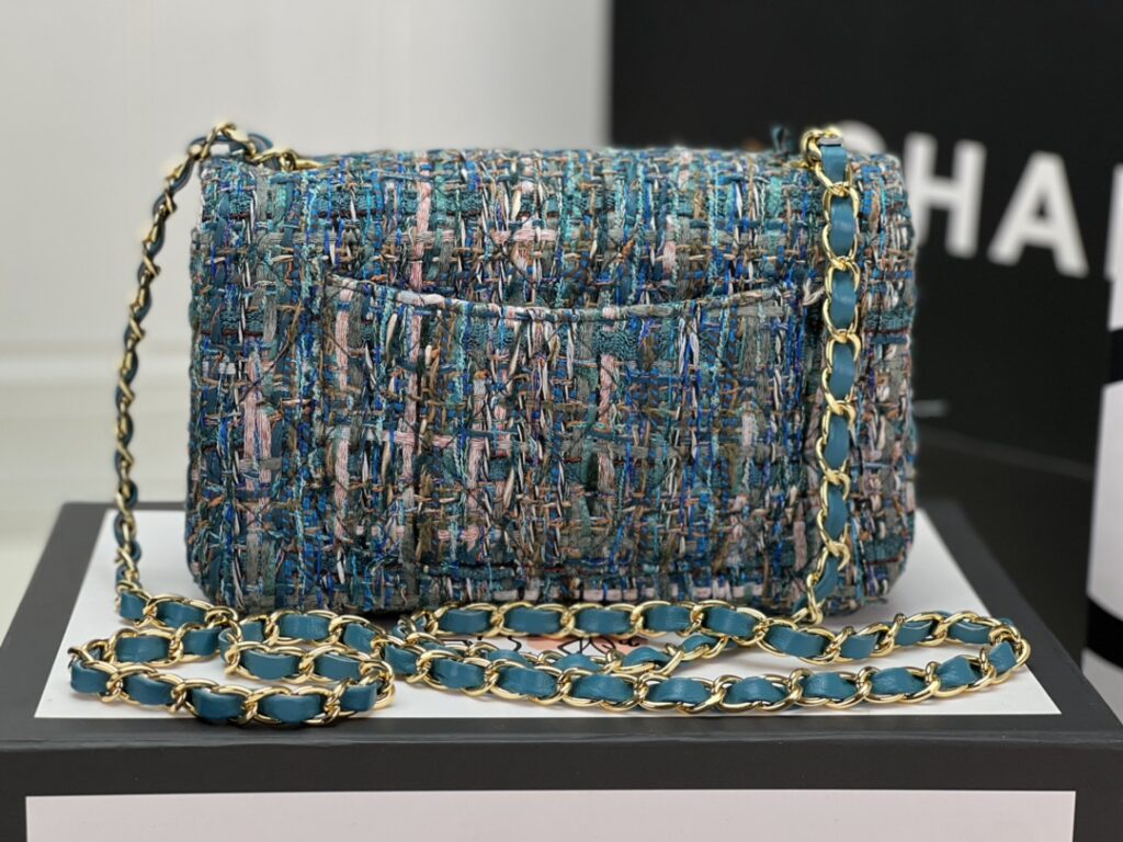 Chanel MINI CLASSIC FLAP BAG 1116 - 画像 (9)