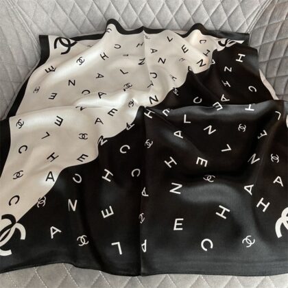 CHANEL 薄手のスカーフ13 ss