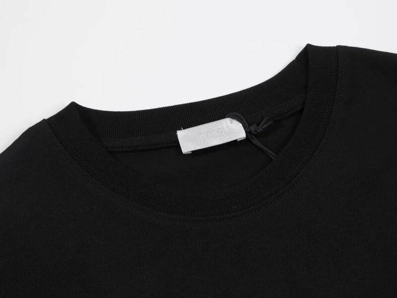 【DIOR 公式旗艦店】ディオール Tシャツ ご好評に付き再入荷！ - 画像 (5)