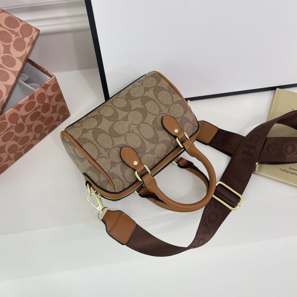 COACH ケース 01 zm - 画像 (6)