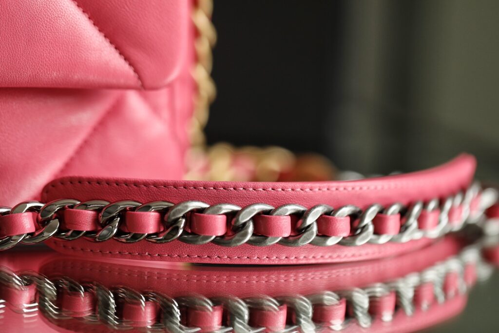 Chanel 19 AS1160 - 画像 (5)