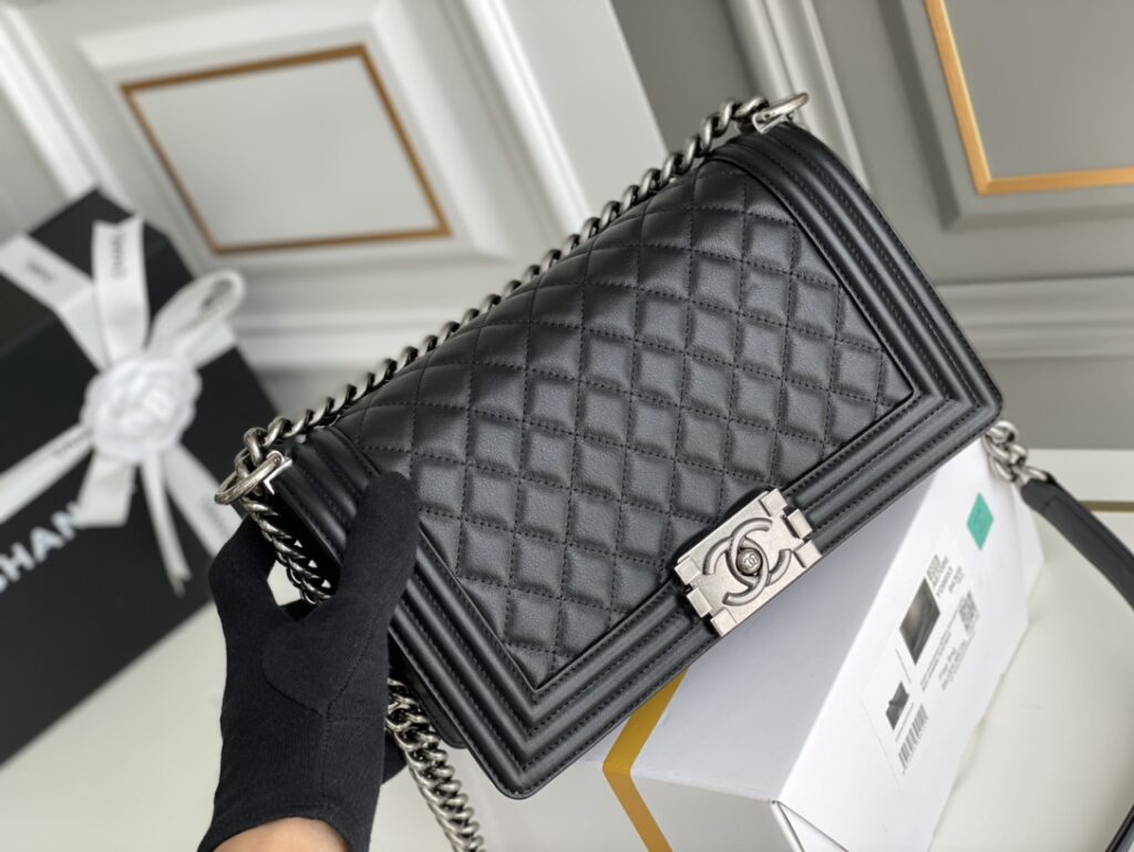 BOY CHANEL SHOULDER BAG - 画像 (5)