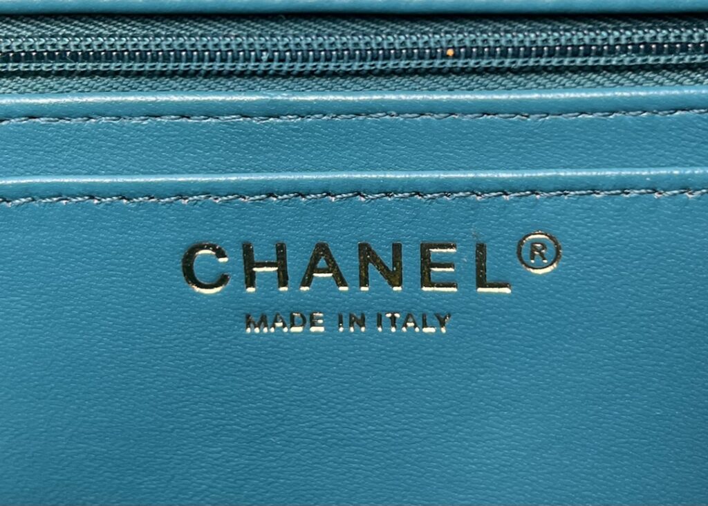 Chanel MINI CLASSIC FLAP BAG 1116 - 画像 (4)