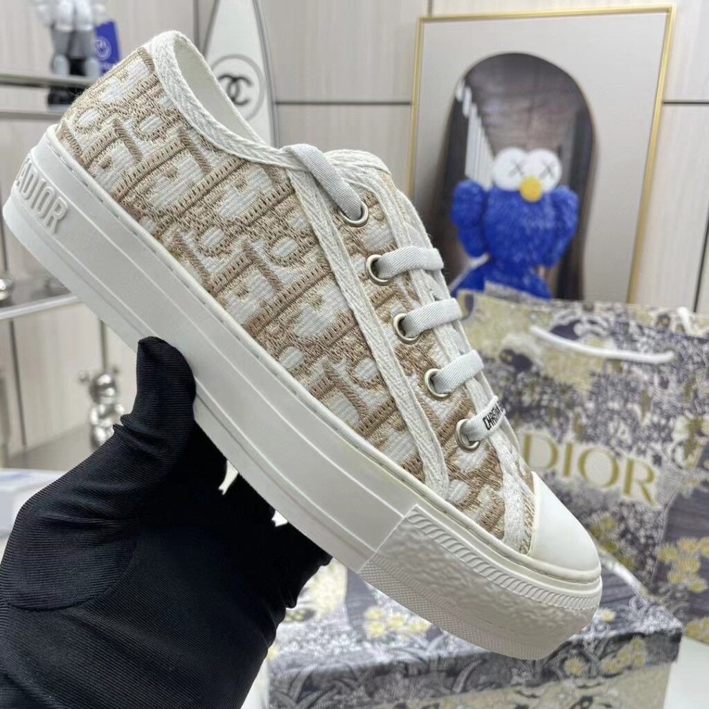 DIOR スーパー刺繍アルファベットスニーカー 03 zm94831 - 画像 (3)