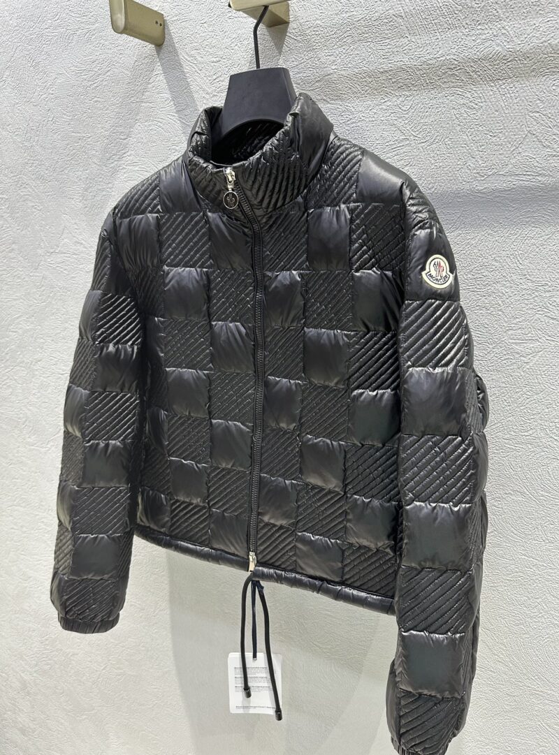MONCLER ダウンジャケット SS96784 - 画像 (7)