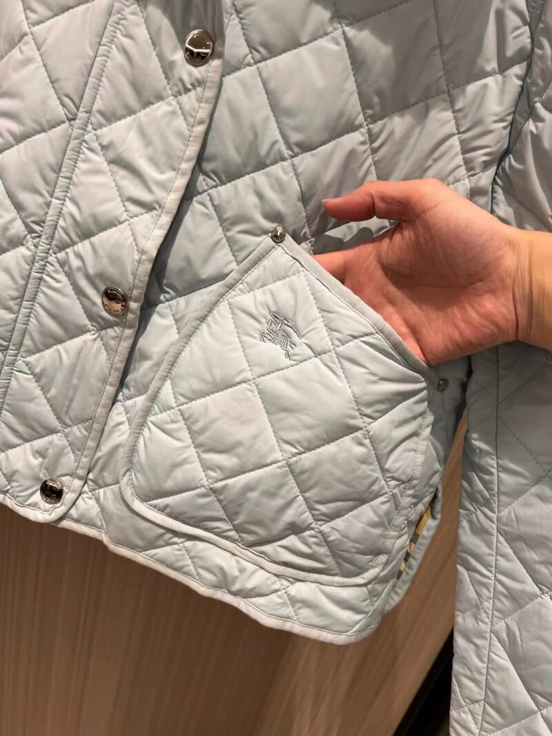 BURBERRY ダウンジャケット SS96783 - 画像 (4)