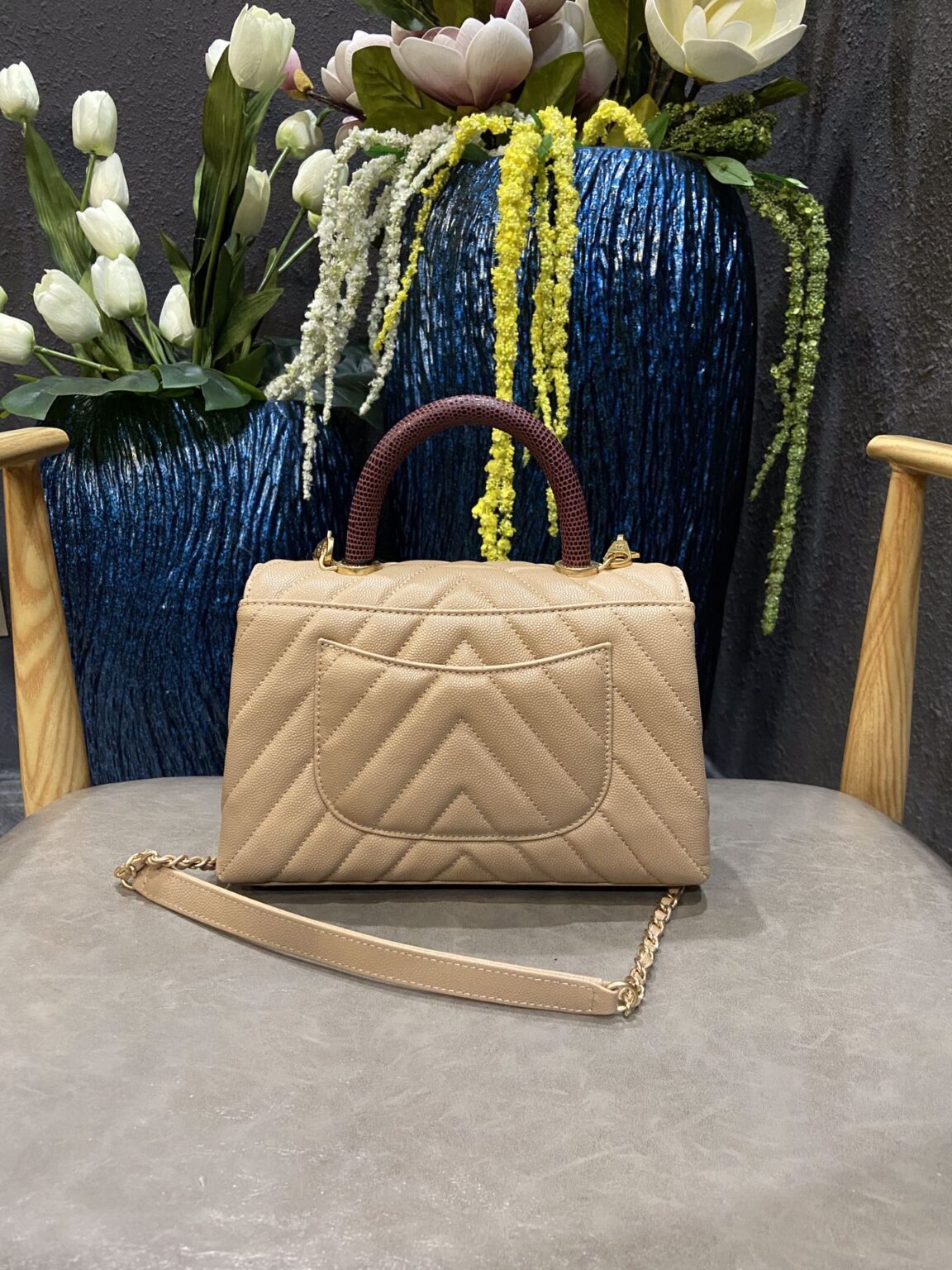Chanel Cowhide handbag A92990 - 画像 (2)