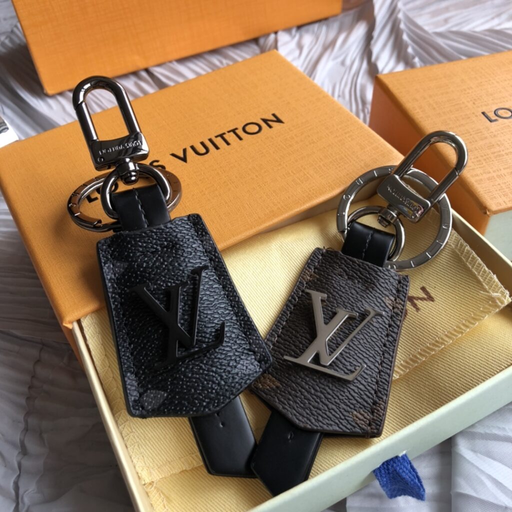 【Louis Vuitton 】（ルイヴィトン）ポルトクレ・クロッシュ クレ キーホルダー - 画像 (3)