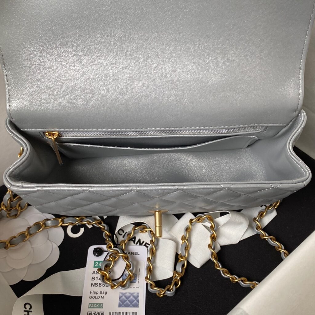 Chanel❄️24C 🔅AS4362 diamond letter handle mini CF - 画像 (5)