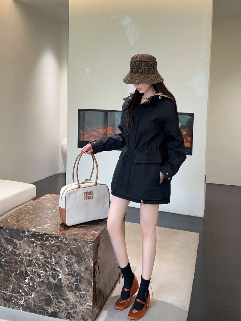 BURBERRY ダウンジャケット SS96785 - 画像 (9)