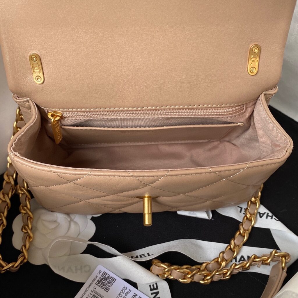 Chanel 23B AS4247 CF BAG - 画像 (7)