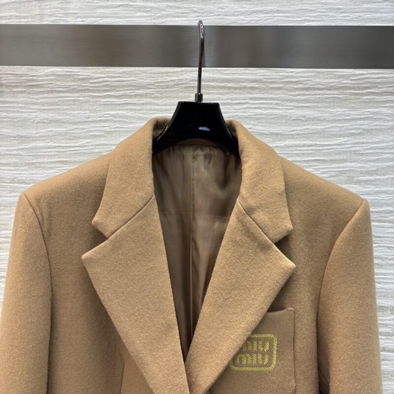 MIUMIU背広のコート SS96789 - 画像 (3)