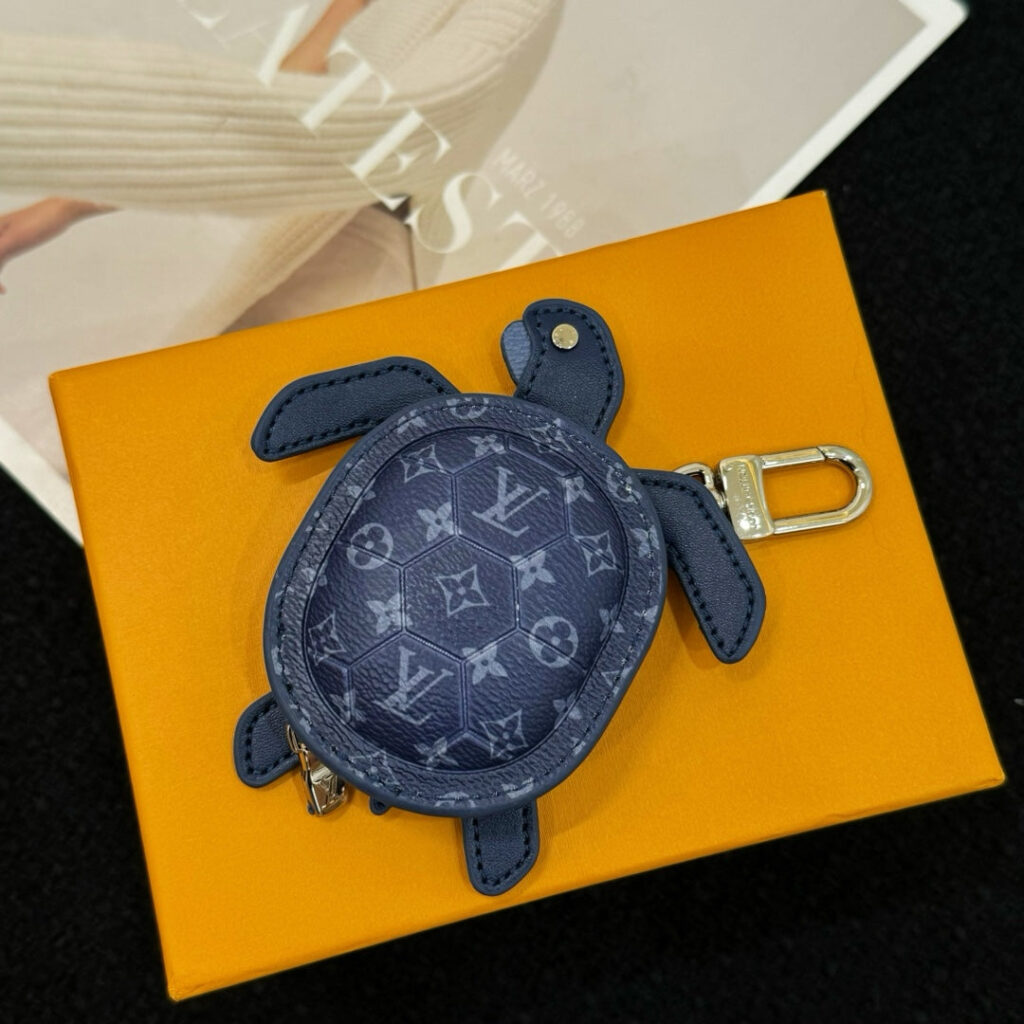 Louis Vuitton ---Keyholder - 画像 (2)