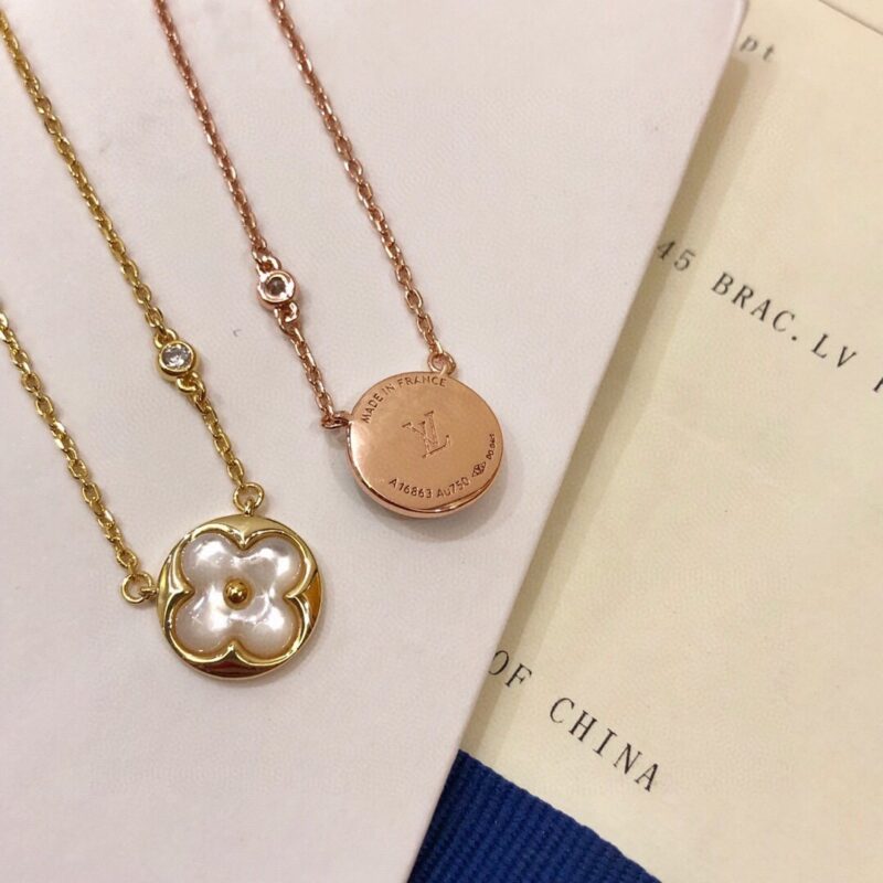 LOUIS VUITTON（ルイヴィトン） シェルネックレス Q93520 - 画像 (3)