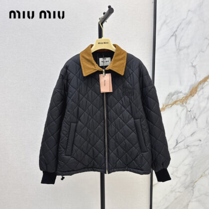 MIUMIUダウンジャケット SS96782