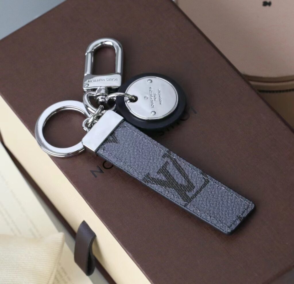 LV Louis Vuitton バッグペンダント キーホルダー 66 zm - 画像 (2)