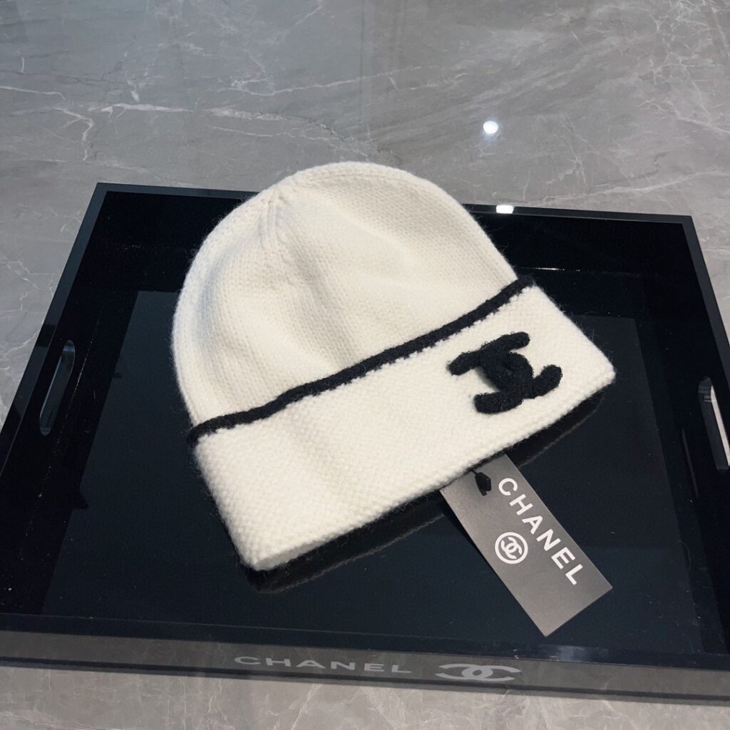 CHANEL 秋冬の暖かい綿の帽子 - 画像 (8)