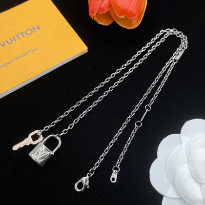 LV Louis Vuittonおしゃれなネックレス15 SS92541