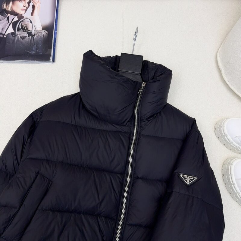 PRADA ダウンジャケット SS96784 - 画像 (5)